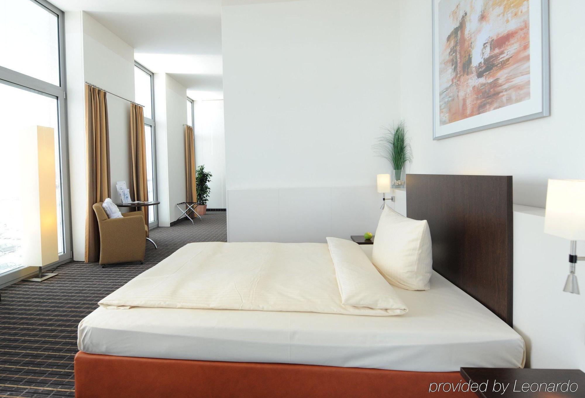 Livenwork Hotel & Coworking Gvz Ingolstadt Bagian luar foto